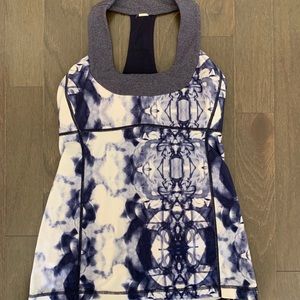 Lululemon Tank Top Size 6 with built in bra